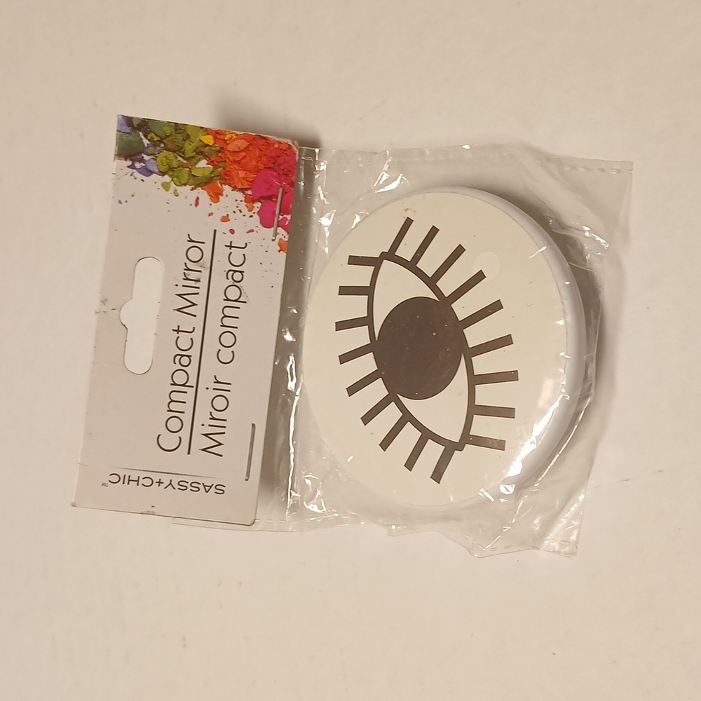 Compact Mirror NWT